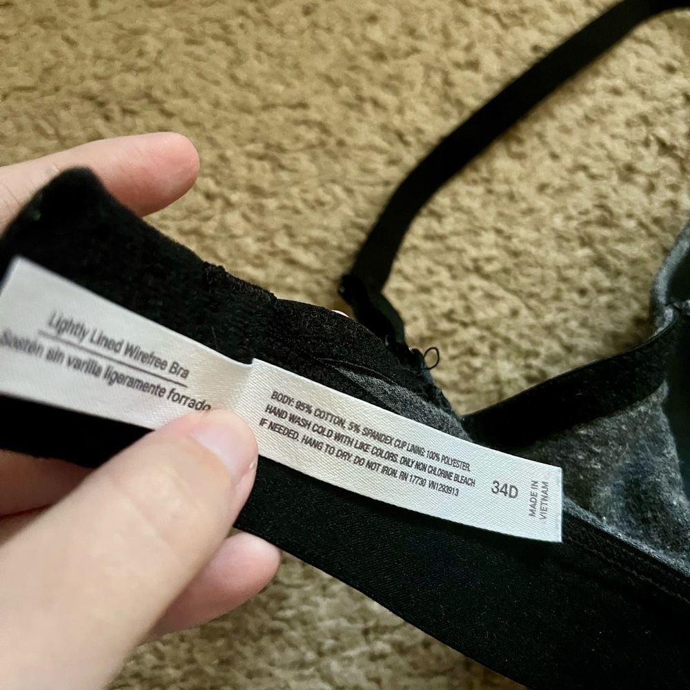 Auden Lightly Lined Wirefree Bra - Picture 8 of 12